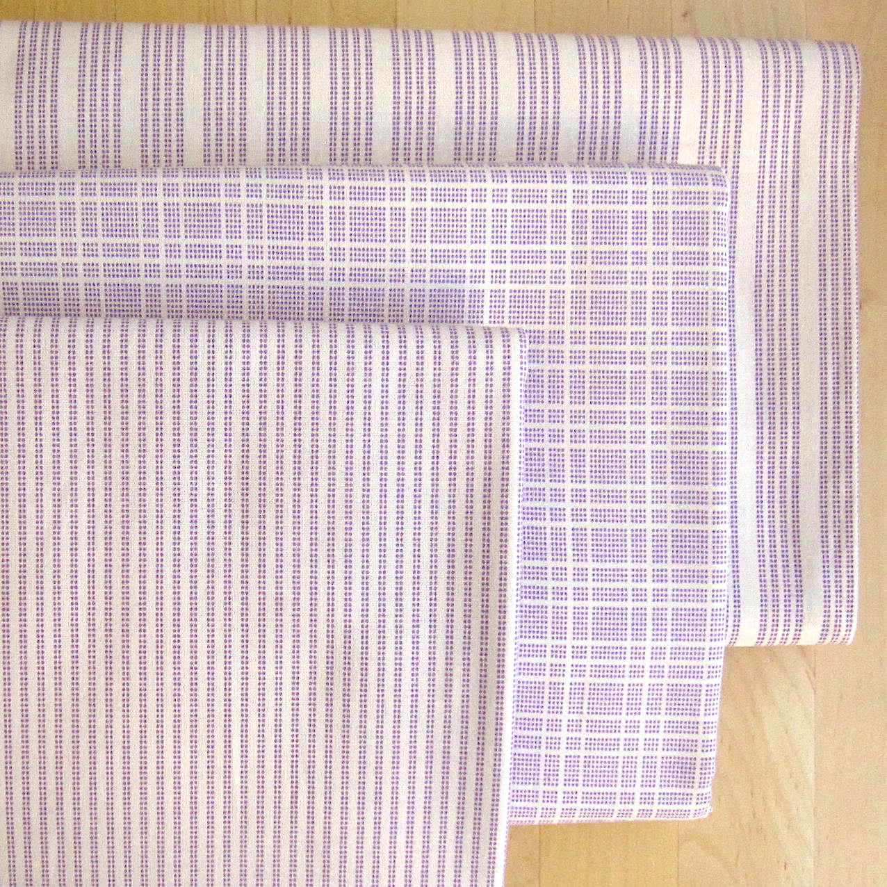 TEA TOWEL BASICS : Cinnamon Roll Plaid Plum - 130071